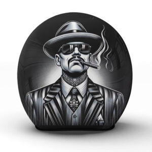 Der Motorradhelm "Pacheco" aus unserer Manufaktur verkörpert mit seinem Gangster-Motiv Autorität und Selbstbewusstsein - Jetzt bestellen!