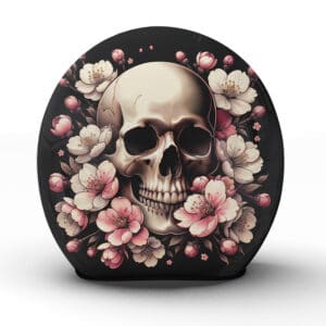 Der "Petal" Helm feiert mit seinen floralen Mustern um einen stilisierten Totenkopf die Vergänglichkeit - Jetzt bestellen!