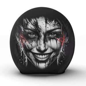 Entdecke den "Freaky" Helm