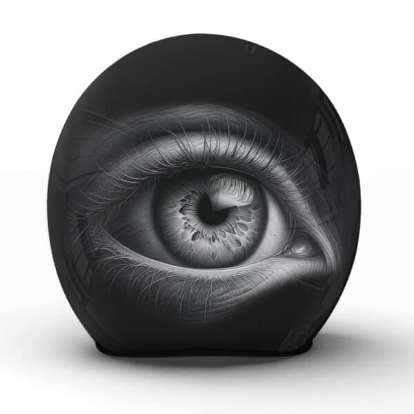Entdecken Sie den "Eye"-Helm: Handgefertigtes Meisterwerk
