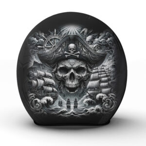 Ein Meisterwerk der Handarbeit: "Pirate"-Helm mit furchteinflößendem Piratentotenkopf und Abenteuergeist - Jetzt bestellen!