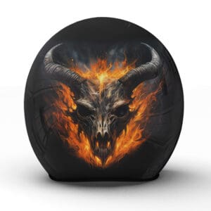 Der "Totem" Motorradhelm verkörpert Stärke und Mut mit seinem feurigen Totenkopfmotiv - Jetzt bestellen!