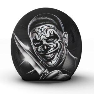 Der "Coulrophobia" Motorradhelm aus unserer Manufaktur fängt gekonnt das ambivalente Wesen von Clowns ein - Jetzt bestellen!