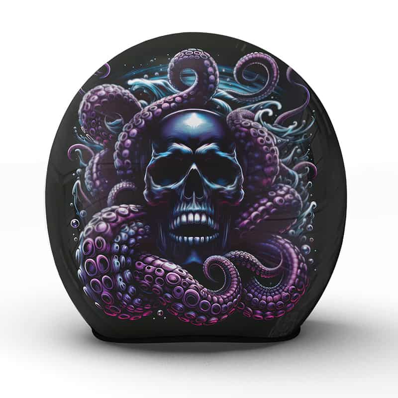 Der Helm "Deep-Sea" fängt mit seinem Oktopus- und Totenkopfmotiv das Unbekannte Ozeane ein - Jetzt bestellen!