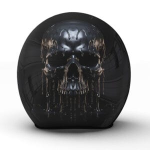 "Blackblood" fängt mit seinem schmelzenden schwarzen Totenkopfmotiv die Essenz des Biker-Geistes ein - Jetzt bestellen!