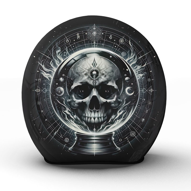 Der "Enigma" Helm ist eine Hommage an das Mysteriöse und verbindet Alchemie und Astrologie in einem Kunstwerk - Jetzt bestellen!