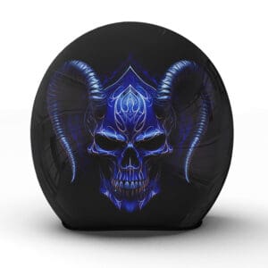 "Blue" präsentiert einen schaurigen Totenkopf mit mystischen Hörnern - Jetzt bestellen!